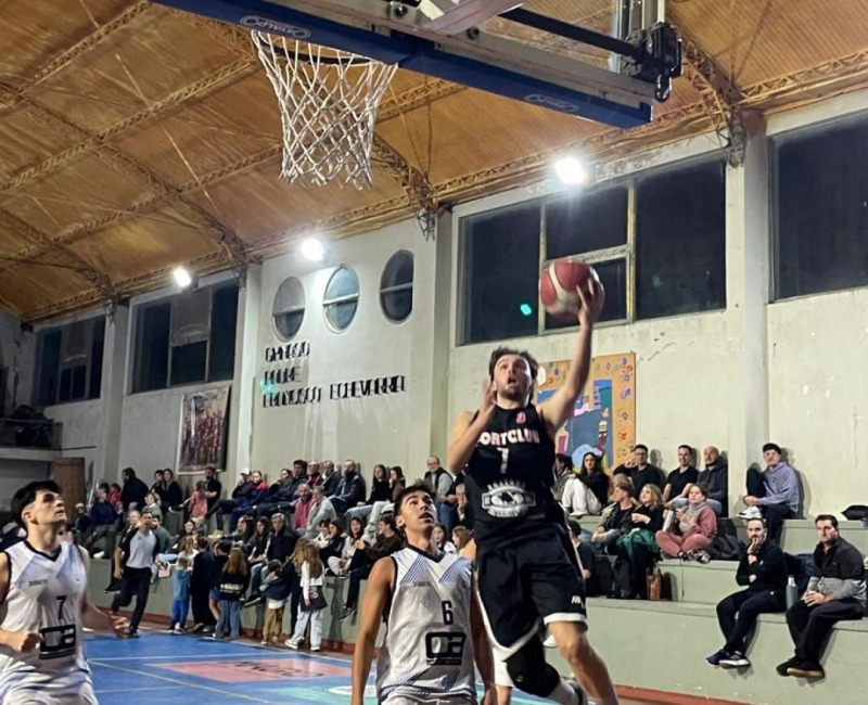 Trinitarios manda en el torneo de la ABO